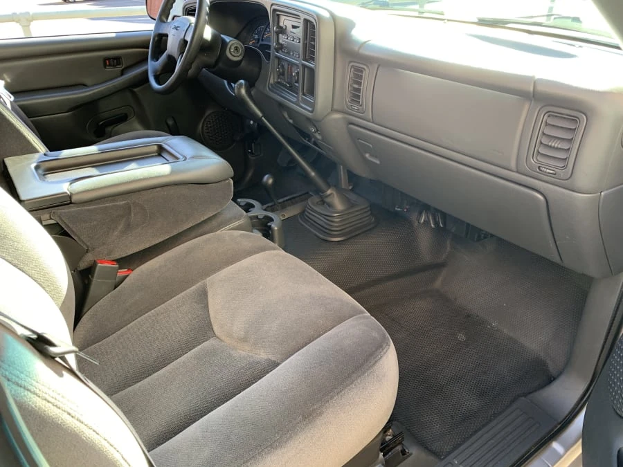 2005 GMC Sierra 2nd Gen - Image 6 of 8