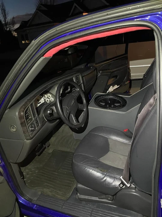 2005 GMC Sierra 2nd Gen - Image 18 of 20