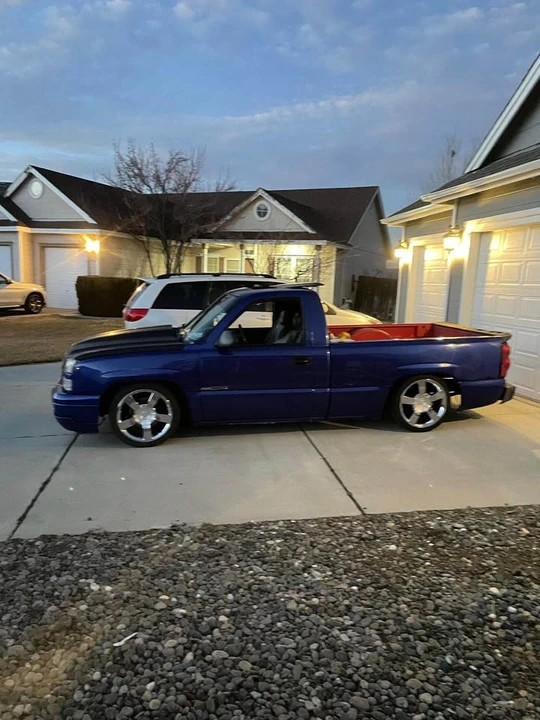 2005 GMC Sierra 2nd Gen - Image 4 of 20