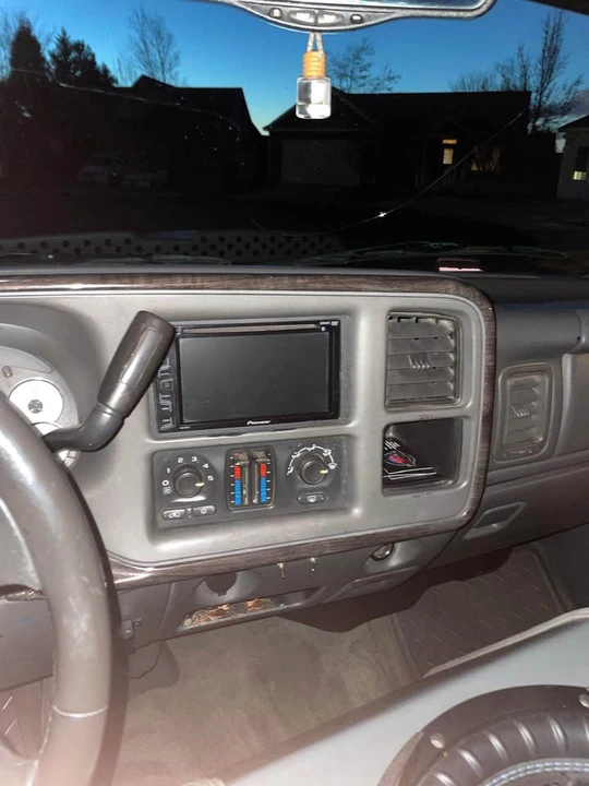 2005 GMC Sierra 2nd Gen - Image 20 of 20