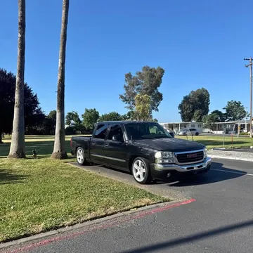 2005 GMC 1500 Regular Cab Short Bed