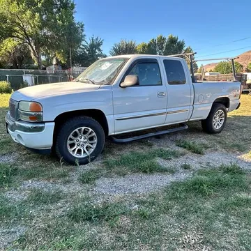 2005 GMC 1500 Regular Cab Short Bed