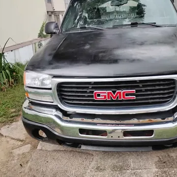 2005 GMC 1500 Regular Cab Short Bed
