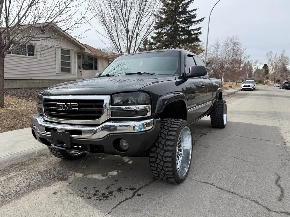 2005 GMC Sierra 2nd Gen - Image 7 of 8