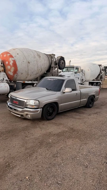 2005 GMC Sierra 2nd Gen - Image 8 of 9