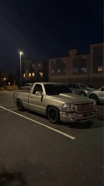 2005 GMC Sierra 2nd Gen - Image 9 of 9