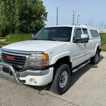 2005 GMC 2500 HD Extended Cab Short Bed