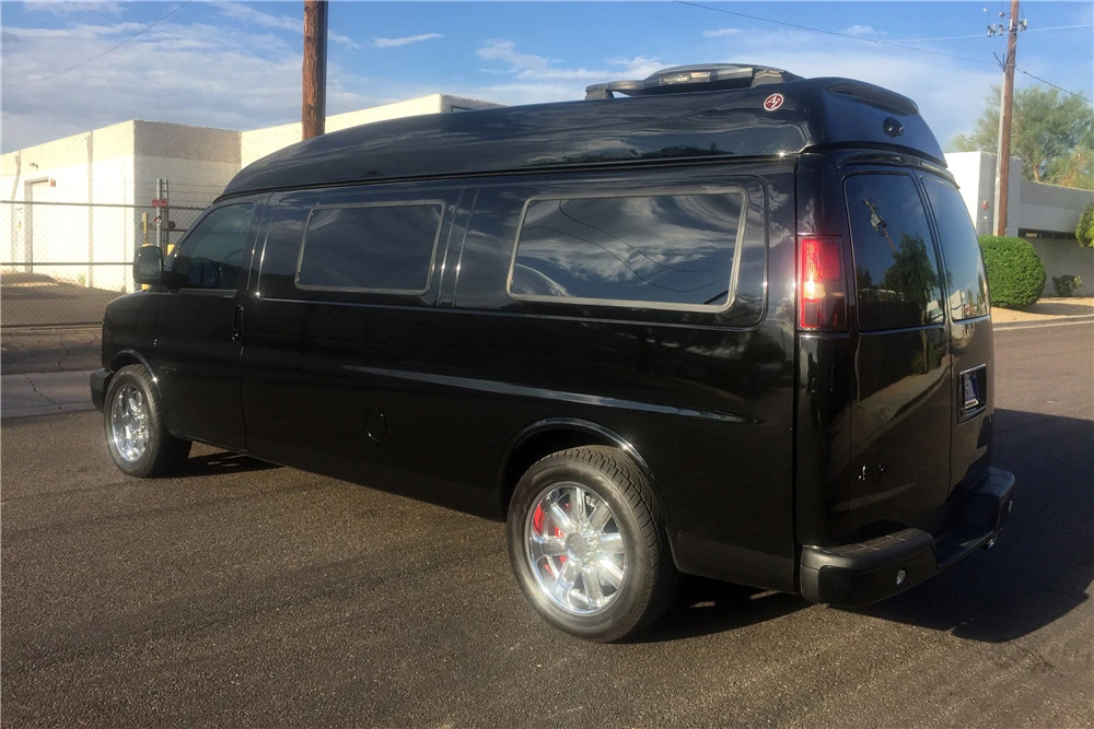 2005 GMC Savana - Image 3 of 4