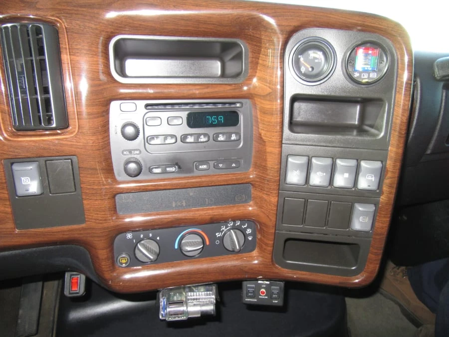 2005 GMC TopKick - Image 5 of 12
