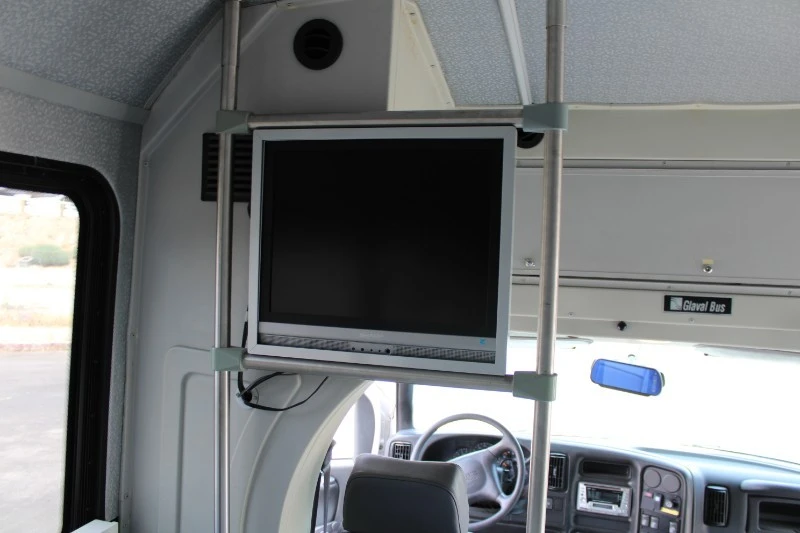 2005 GMC TopKick - Image 12 of 19