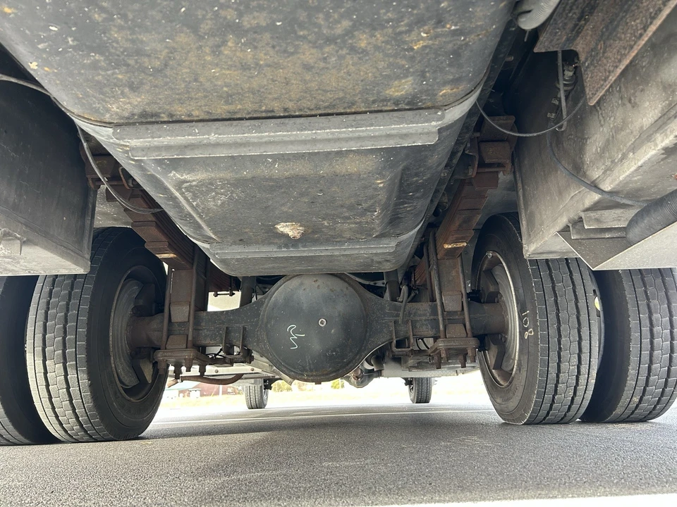 2005 GMC TopKick - Image 27 of 31