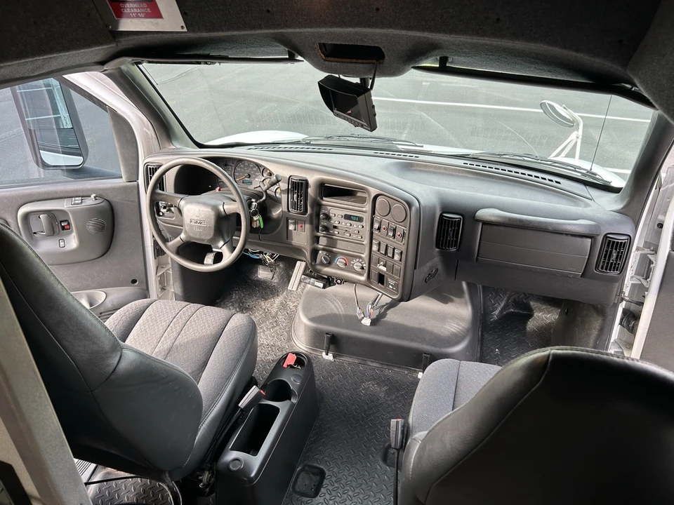 2005 GMC TopKick - Image 28 of 31
