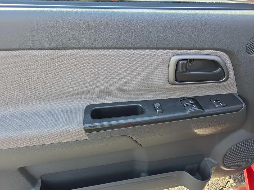 2005 GMC Canyon 1st Gen - Image 5 of 31