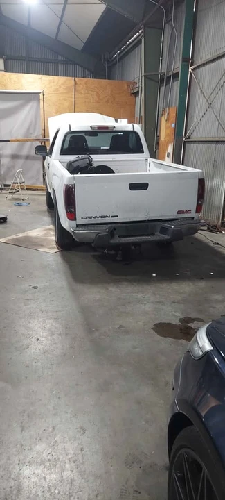 2005 GMC Canyon 1st Gen - Image 3 of 8