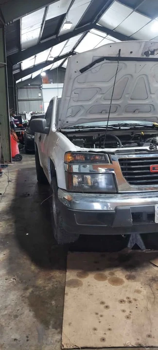 2005 GMC Canyon 1st Gen - Image 4 of 8