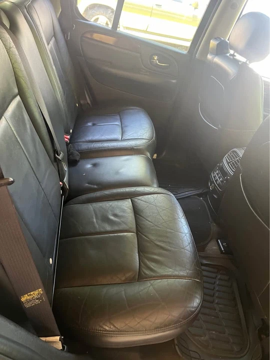 2005 GMC Envoy - Image 2 of 5
