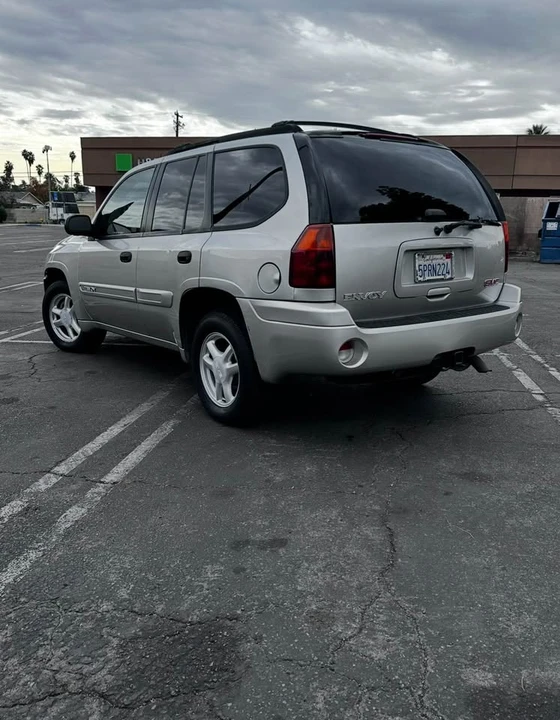 2005 GMC Envoy - Image 4 of 10