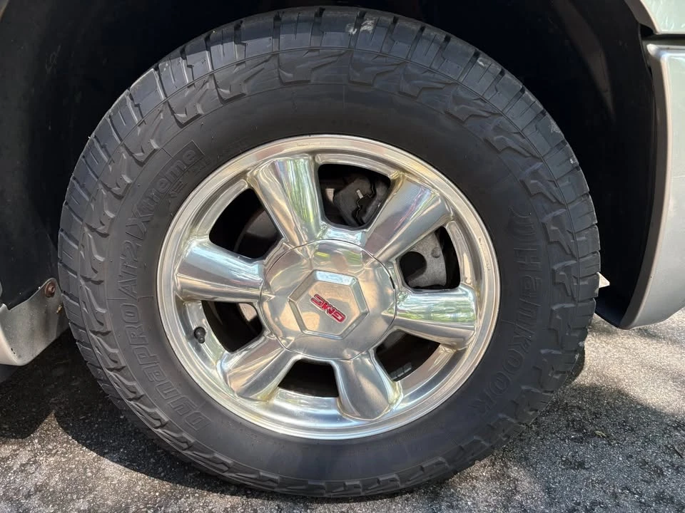 2005 GMC Envoy - Image 10 of 11
