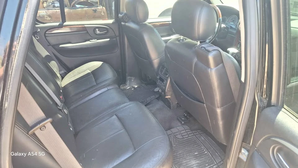 2005 GMC Envoy - Image 2 of 5