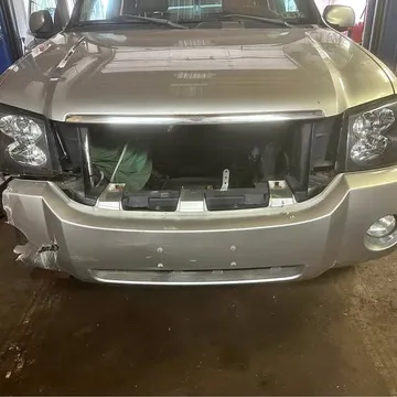 2005 GMC Envoy Denali Sport Utility 4D