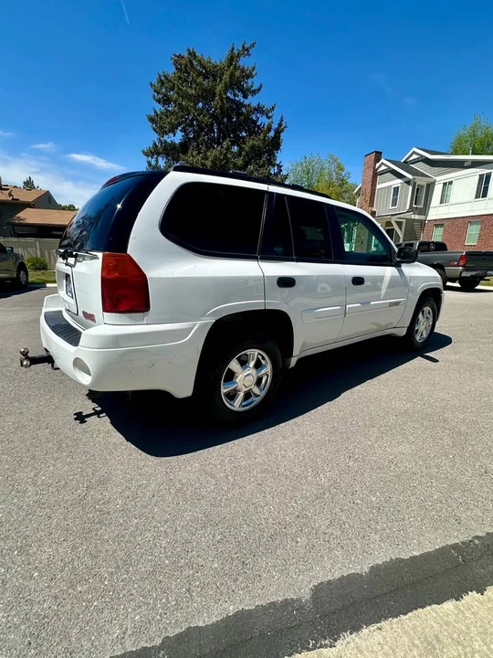 2005 GMC Envoy - Image 2 of 14