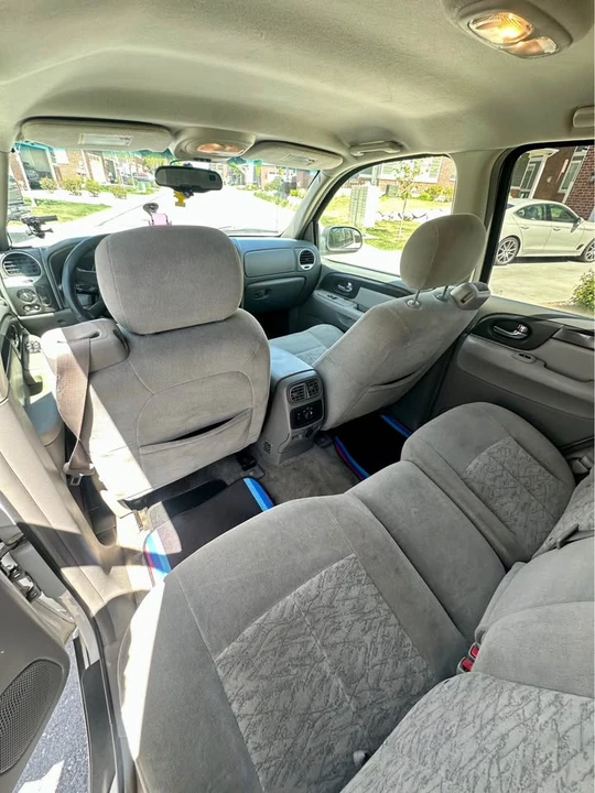 2005 GMC Envoy - Image 8 of 14