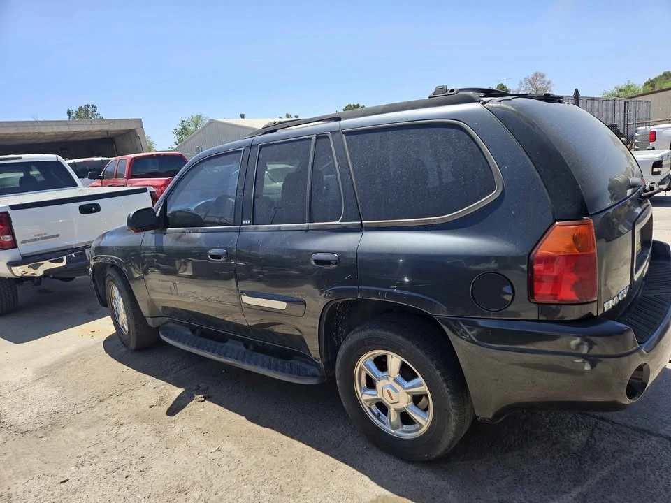 2005 GMC Envoy - Image 3 of 5