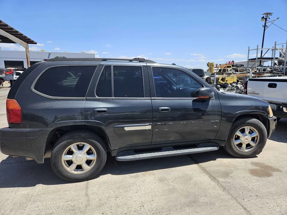 2005 GMC Envoy - Image 5 of 5