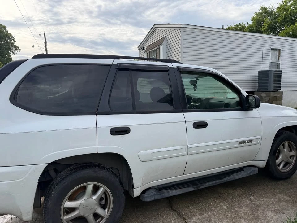 2005 GMC Envoy - Image 4 of 10