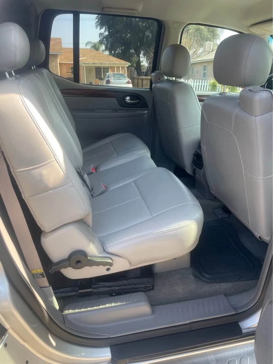 2005 GMC Envoy - Image 4 of 10