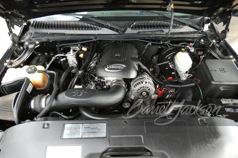 2005 GMC Sierra 2nd Gen - Image 2 of 22
