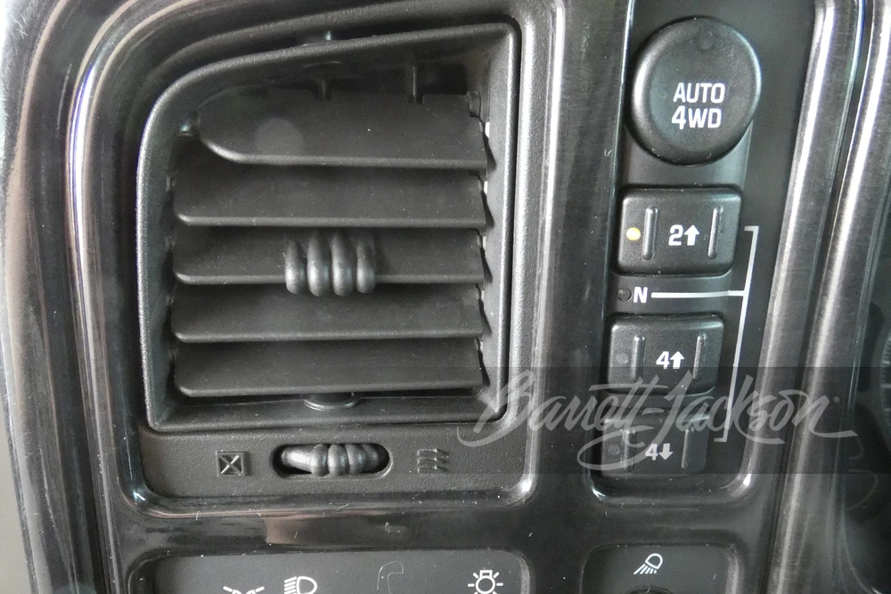 2005 GMC Sierra 2nd Gen - Image 4 of 22