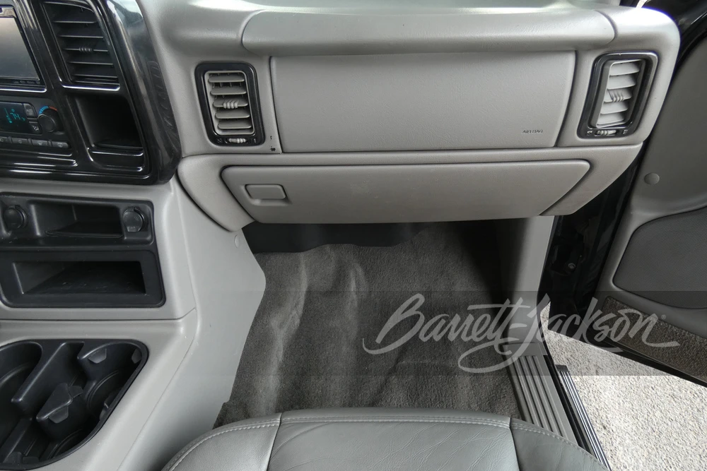 2005 GMC Sierra 2nd Gen - Image 14 of 22