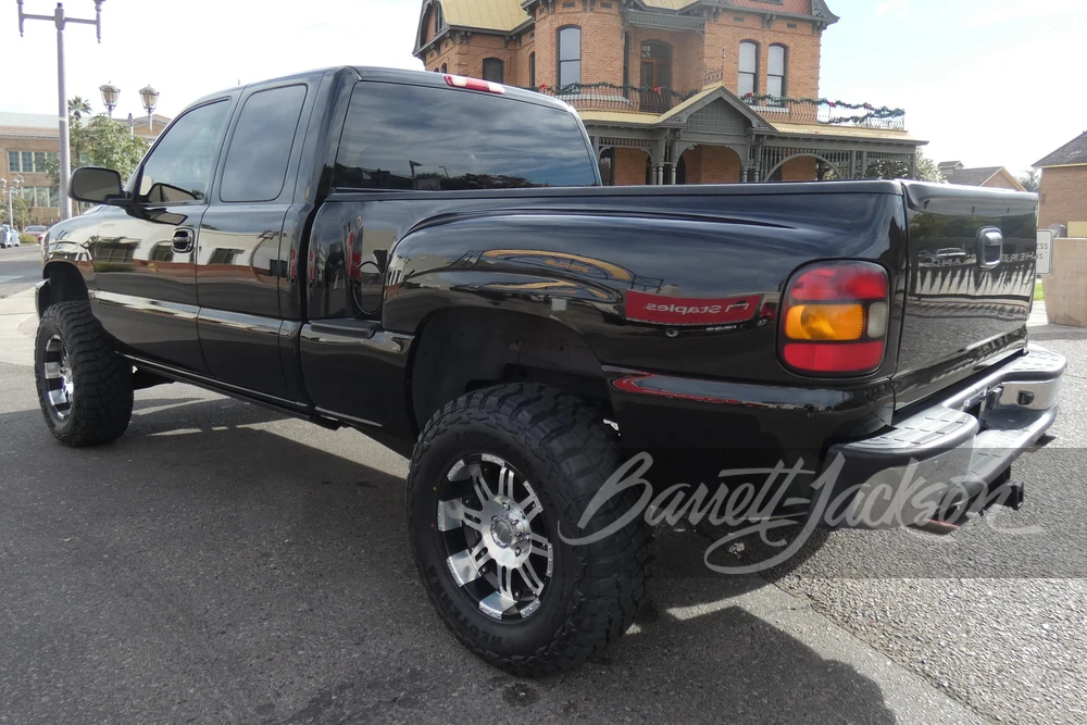 2005 GMC Sierra 2nd Gen - Image 17 of 22