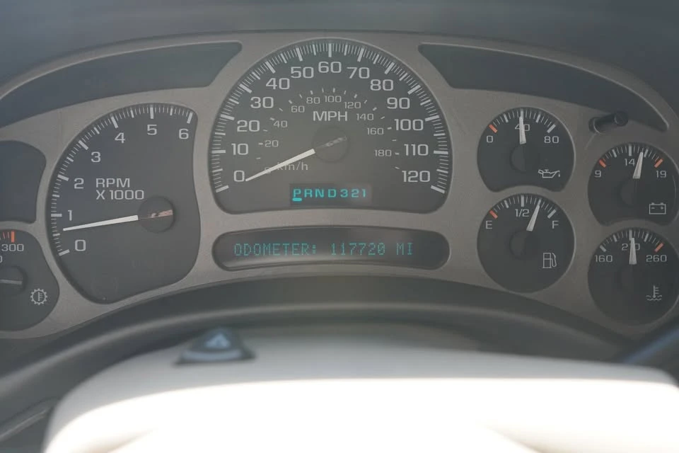 2005 GMC Sierra 2nd Gen - Image 15 of 20