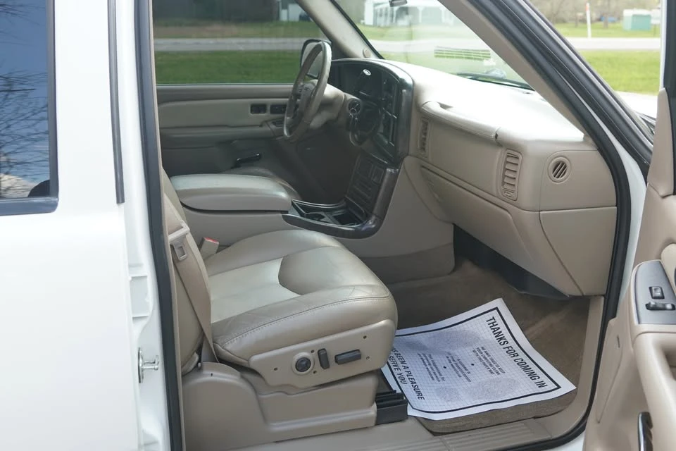 2005 GMC Sierra 2nd Gen - Image 12 of 20