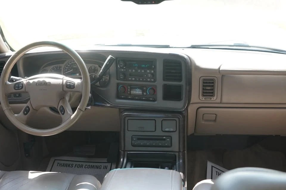 2005 GMC Sierra 2nd Gen - Image 8 of 20