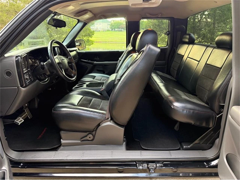 2005 GMC Sierra 2nd Gen - Image 12 of 21