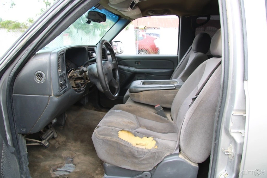 2005 GMC Sierra 1st Gen - Image 12 of 21