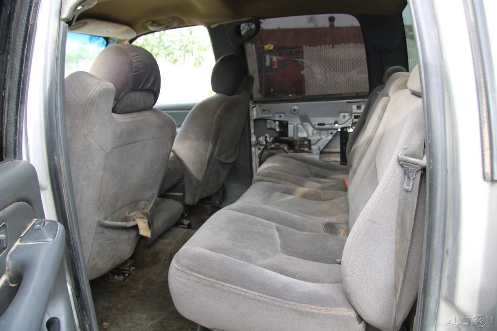 2005 GMC Sierra 1st Gen - Image 19 of 21