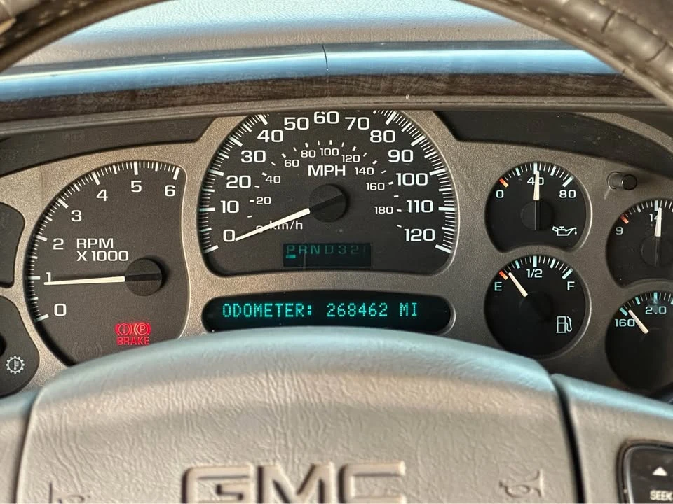 2005 GMC Sierra 2nd Gen - Image 14 of 15