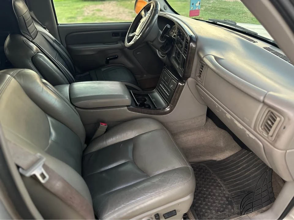 2005 GMC Sierra 2nd Gen - Image 7 of 15