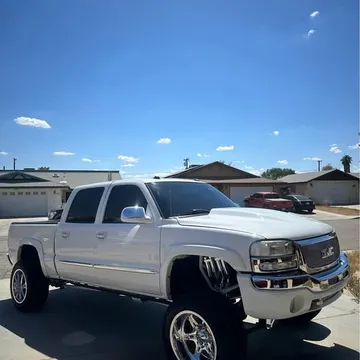 2005 GMC Sierra 1500 Denali Crew Cab