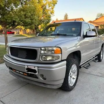2005 GMC Sierra 1500 Denali Crew Cab
