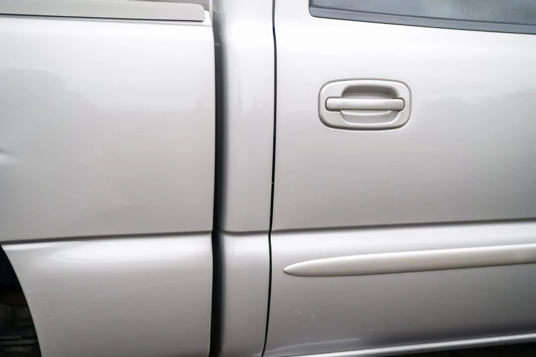 2005 GMC Sierra 2nd Gen - Image 19 of 31