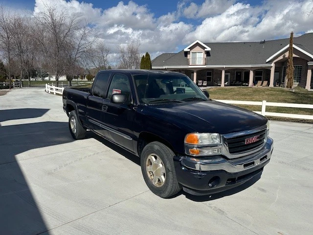 2005 GMC Sierra 2nd Gen - Image 4 of 18