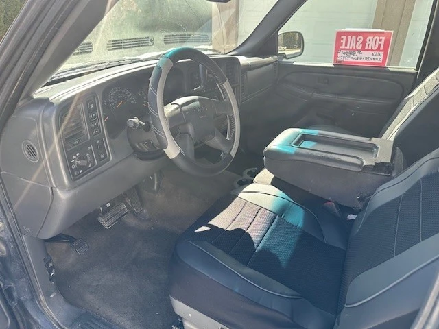 2005 GMC Sierra 2nd Gen - Image 7 of 18