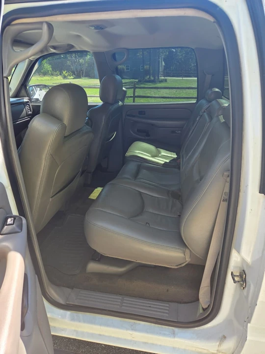 2005 GMC Sierra 2nd Gen - Image 13 of 15