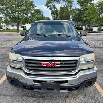 2005 GMC Sierra 1500 Regular Cab Short Bed