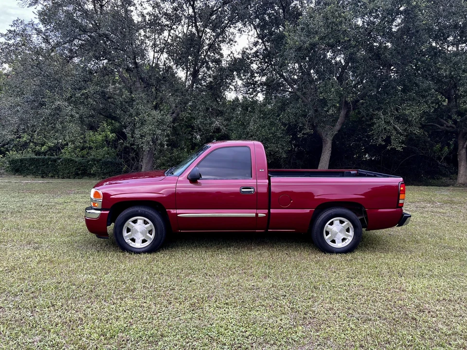 2005 GMC Sierra 2nd Gen - Image 22 of 31